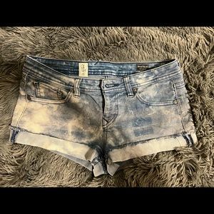 Volcom low rise shorts